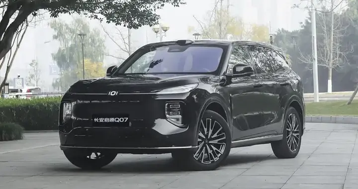 零重力座椅+高速NOA，长安启源Q07的“双面人生”