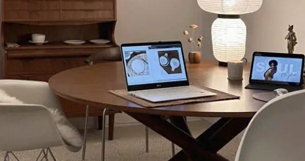 发现一女子的顶楼新家，装修轻硬装、重软装，布置得高级感满满