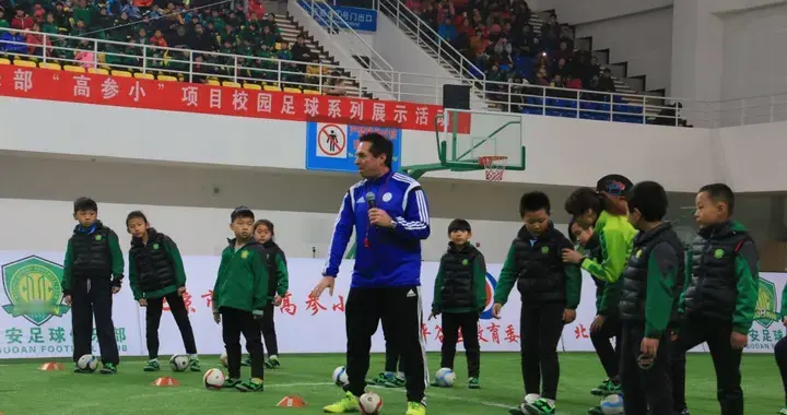 青训教练汤姆·拜尔：中国U23队不是突然崛起 而是16年的坚持