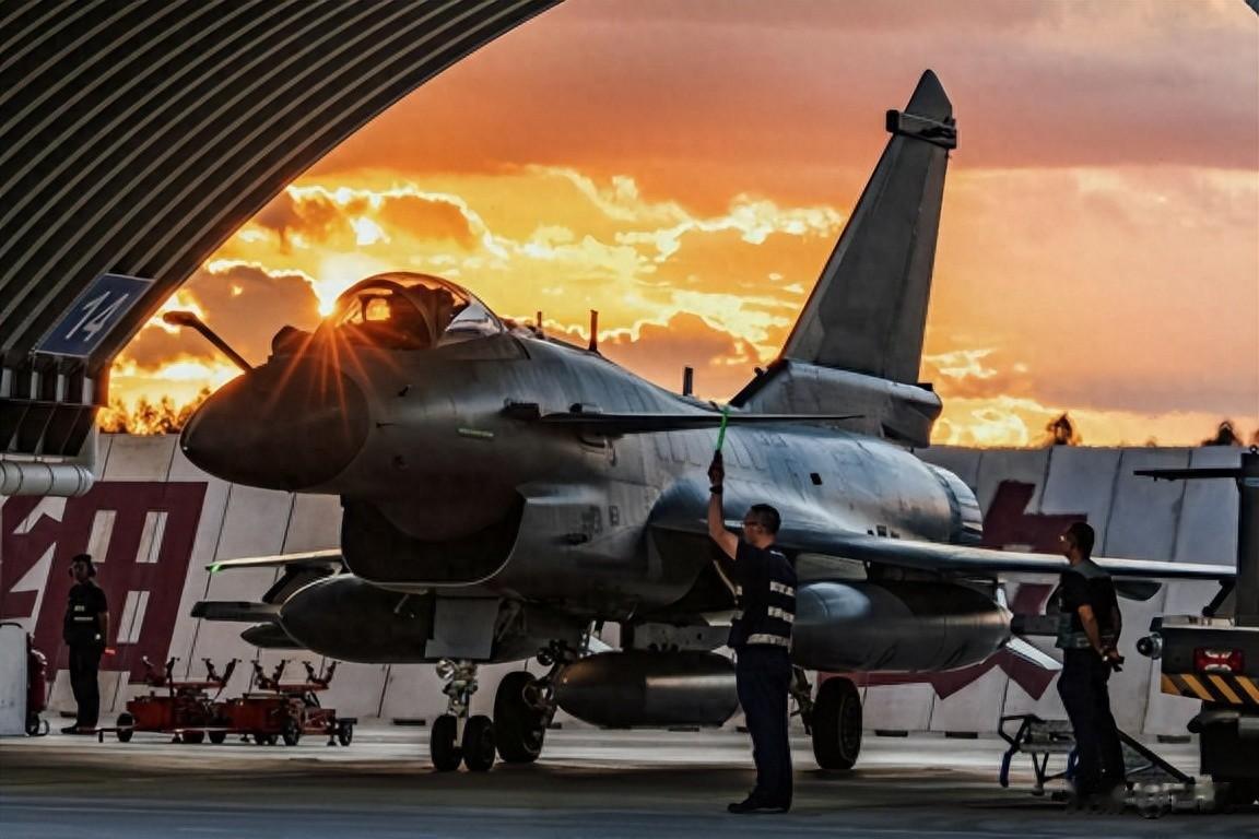 或渊视点：歼10一战定乾坤，美智库讨论将台岛剔除第一岛链