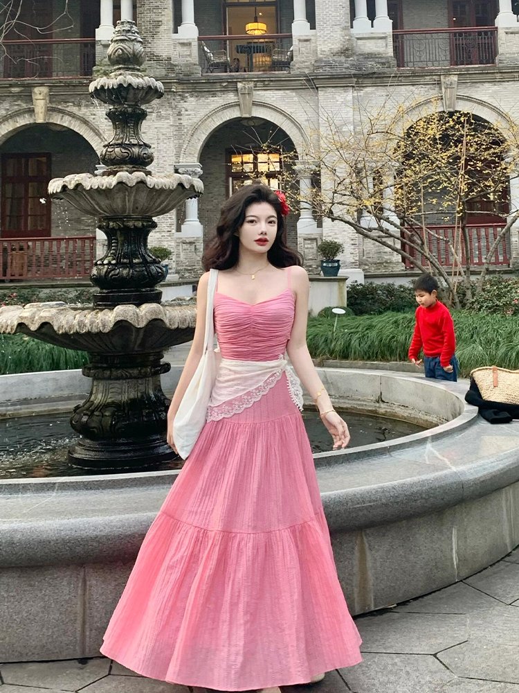 多巴胺绝美小裙海边度假超仙吊带连衣裙女