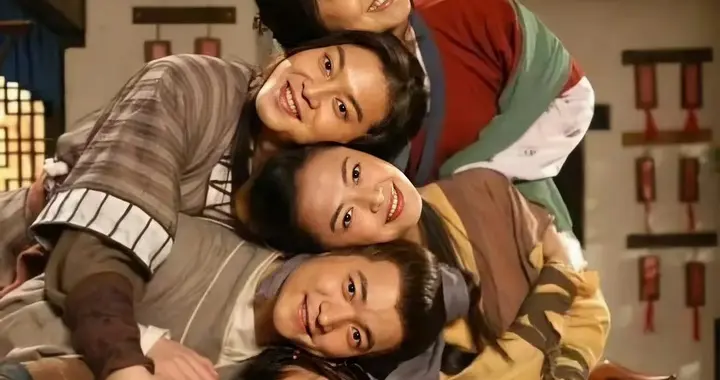 《武林外传》20周年姚晨一天打卡四地庆祝自由，佟掌柜又说对了