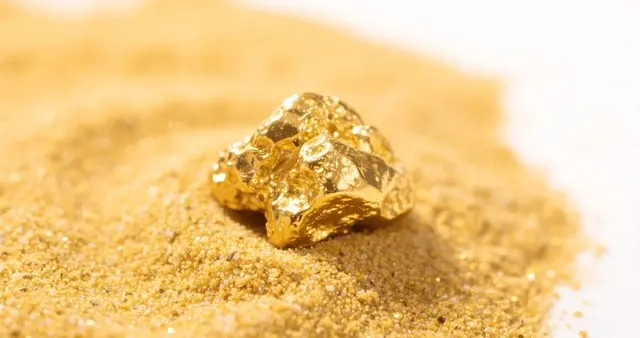 金价难返400元：数据见证的多空博弈与储备变局