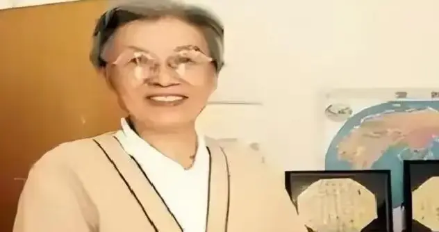 孤室长夜笔墨相伴，谢静宜执笔回望跌宕人生路
