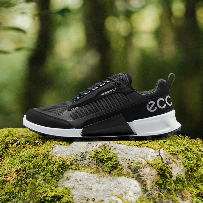 第一次徒步，该选什么样的鞋？