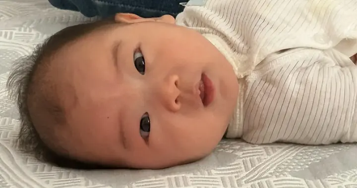 宝宝有这几个信号，多半是“大脑求救”信号，现在知道也不迟