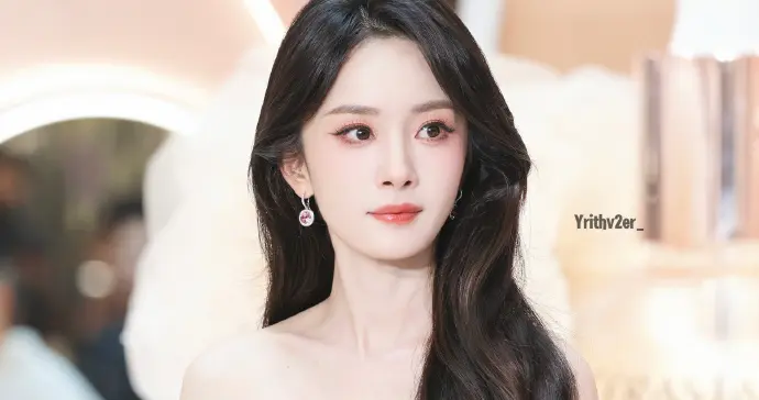 杨幂三亚活动造型