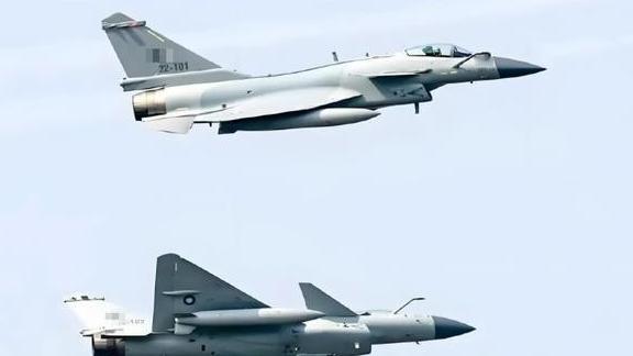 木槿论事：一旦歼10CE降落在平壤，下一