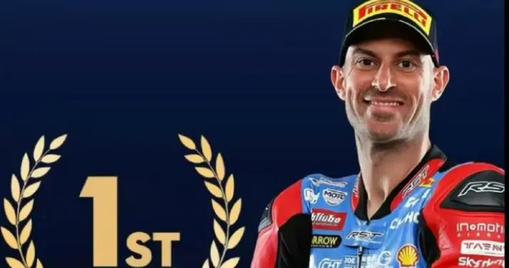 张雪机车德比斯热身赛第1，正赛遇事故红旗位列第七，发生了啥？