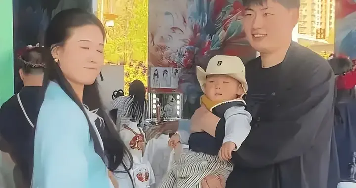 大衣哥聊为何不开演唱会，低调回答真圈粉，称最起码得有这个实力