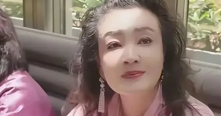 马筱梅澄清未开除员工，与小杨阿姨误会解开，网友称怨气太重了