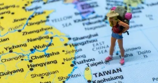 大陆小学必修思政课,台湾为啥不开?网友:意识形态教育从娃娃抓起