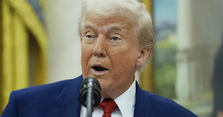 总统支持率100%？最新民调出炉，特朗普说漏嘴，原来真相是这样的