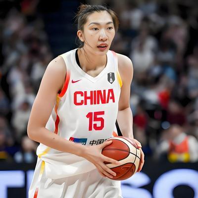 体育哲人：中国女篮2米11中锋告别WCB