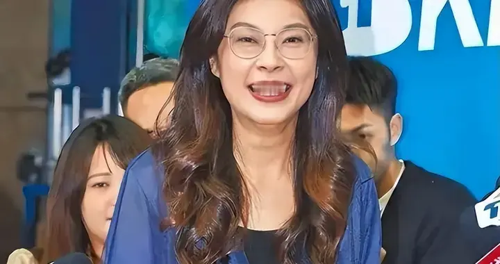 台湾舆论“炸了”？郑丽文霸气出手！民进党成万人敌，赖清德急了