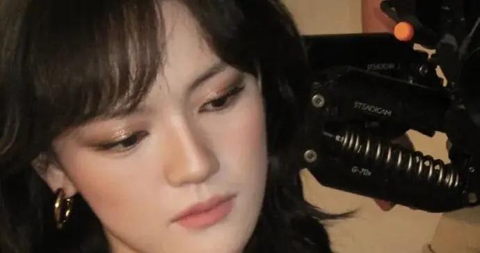 文淇诠释先锋少女感