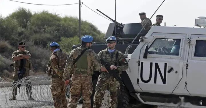 阵风开火后，法国迎来当头一棒：伊朗系击毙1名法军，巨轮被打爆