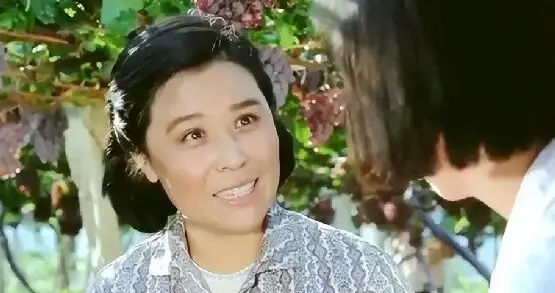 八十年代,她俩在银幕上塑造2个“泼辣村妇”形象，如今一人已离世