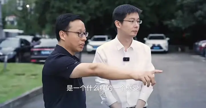 靳总搭建跨界平台，实测体验收获机器人从业者认可乾崑智驾ADS 5