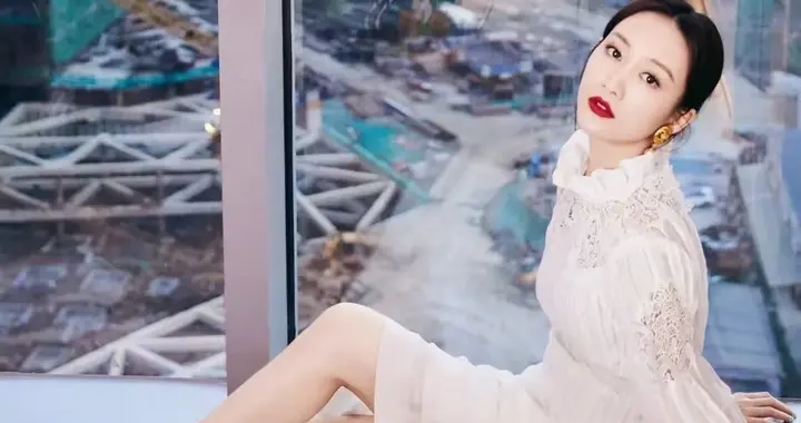 王鸥：轻熟女赛道第一名的大美女——最新写真15张