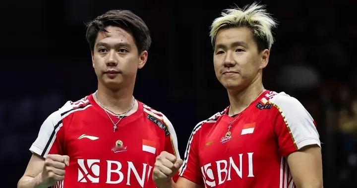 35岁“小黄人”费纳尔迪为圆父遗愿，宣布考虑重返赛场