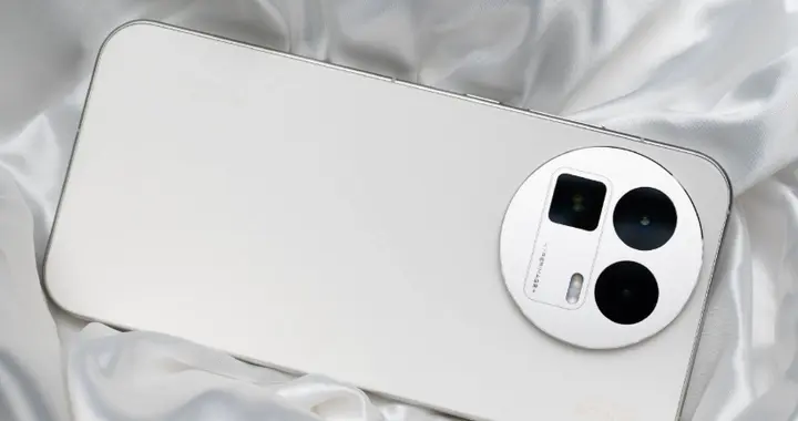 真我打响价格战，理光影像+2K屏+7000mAh，16GB+512GB...