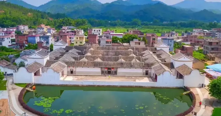 河源深山中的古代城堡，250多年保存完好，三面环水固若金汤