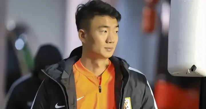 前国脚戴琳欠钱不还，多次言语辱骂，甚至点赞球迷去世消息