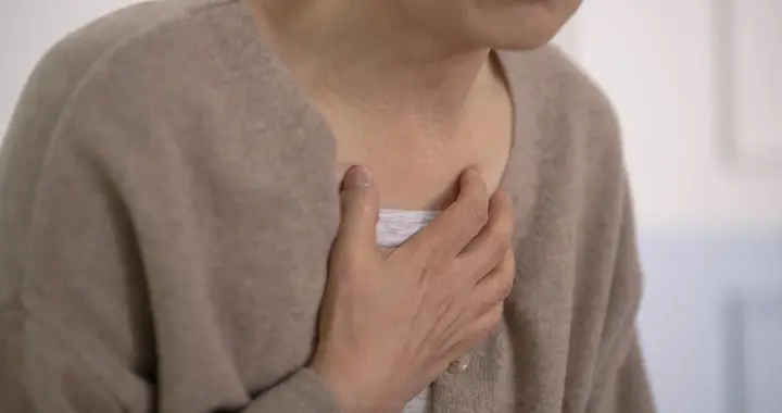 胸闷气短前胸后背疼，检查都正常！是因为忽视了这1点！