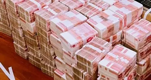 中国第一个存款30万亿城市诞生