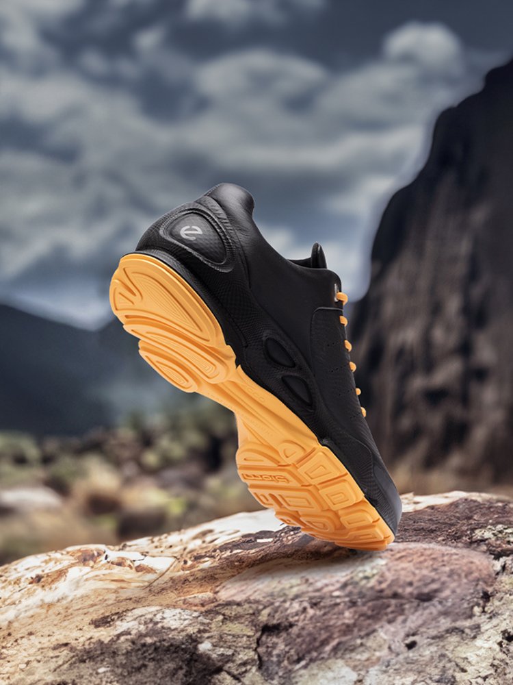 简约轻便的户外运动鞋，玩转城市运动风！