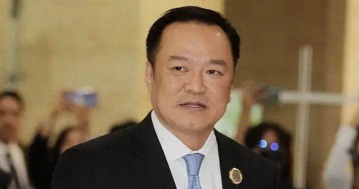 协议签完了，泰国总理离京，临走前留下5字汉语，柬埔寨如临大敌