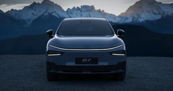 小鹏G7超级增程官宣 综合续航超1700公里 全球最长！