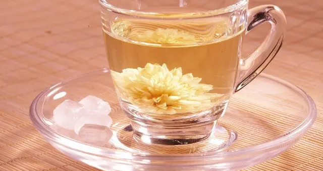 医生研究：前列腺增生大量喝茶，用不了多久，身体或有5大变化