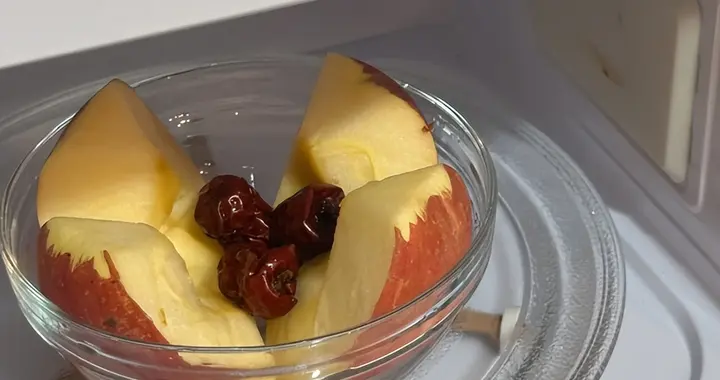 我妈太牛了！闲置很久的微波炉换个思路用，秒变厨房神器