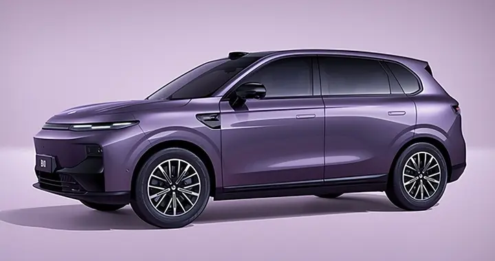 聚焦紧凑型SUV市场 零跑B10完成国内首秀