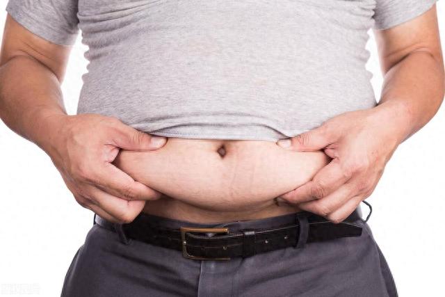 内脏脂肪超标怎么办？几招降低内脏脂肪，恢复平坦小腹！