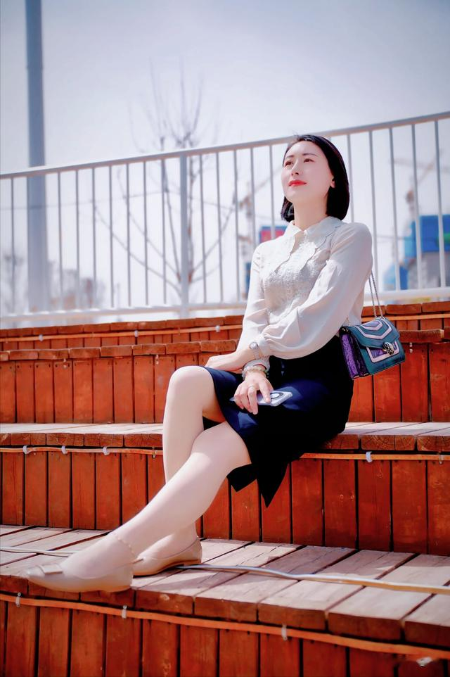 你不是因为“情伤”崩溃的，而是因为你把人生交给了“瘫着”