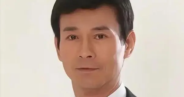 四个女儿全未婚，长女自杀次女抑郁，79岁的郑少秋真的做错了吗？