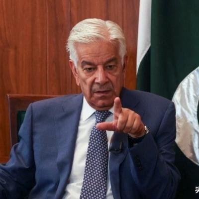 事不关己syc：巴基斯坦国防部长赫瓦贾·