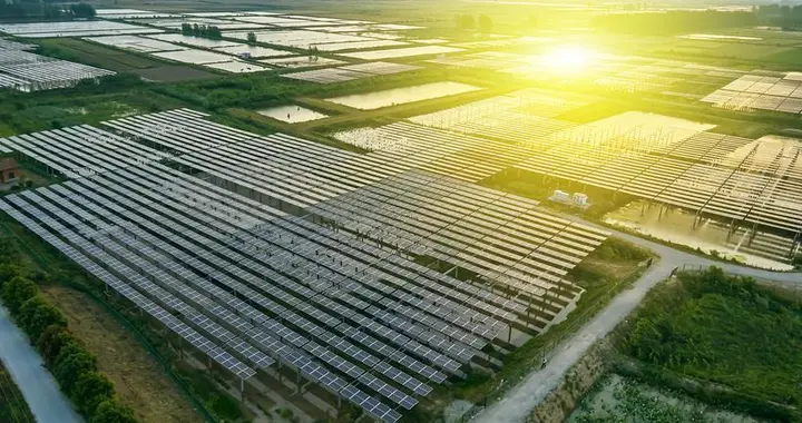 为什么2025年光伏39.6%的装机容量却只发了11.1%的电力