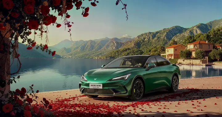 3月18日即将上市：极狐全新阿尔法S5轿跑市场新座驾来啦