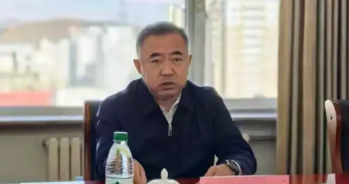 周五反腐！从普通交警干到了如今的副市长，刘守春选择主动投案！