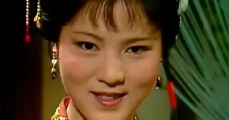 刘姥姥的一个细节，揭露了袭人被踢的真相！