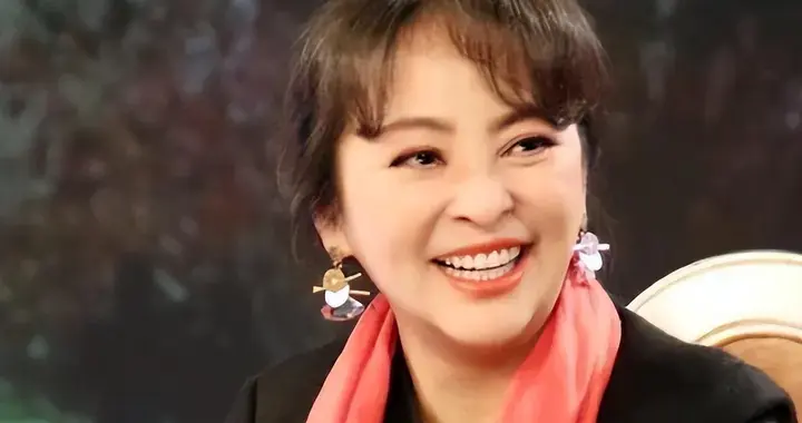 一婚嫁日本人，二婚美国、三婚法国，就是不嫁中国的她，现状如何