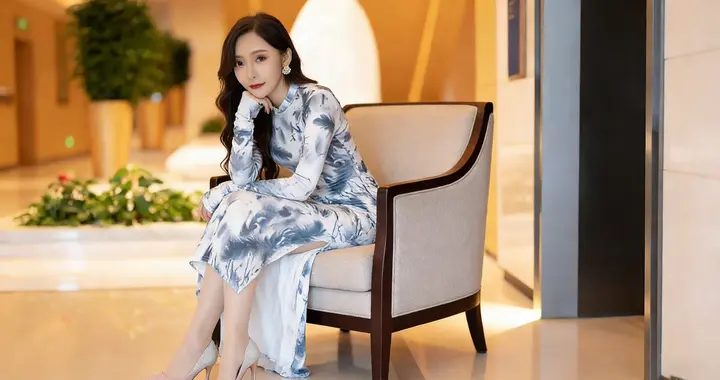 深圳22万粉女生拍水墨旗袍写真，49元接单效果惊艳