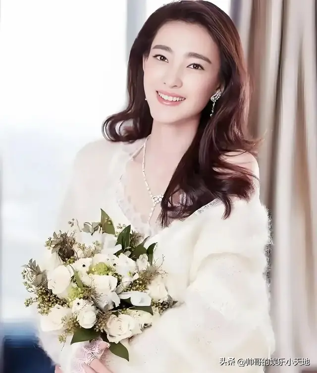 美女图集第766期——王丽坤