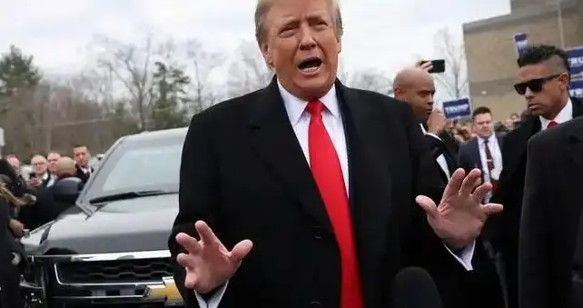 特朗普很纠结，想请大国说和，又抹不开面子，想出这么一招。