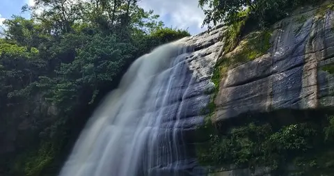 别不信，积阴德的人，身上往往有这3个特征。