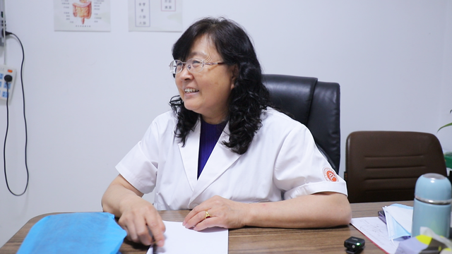 三甲名医刘秋峰：上热下寒，中间肯定堵了！这个药帮你解决这难题